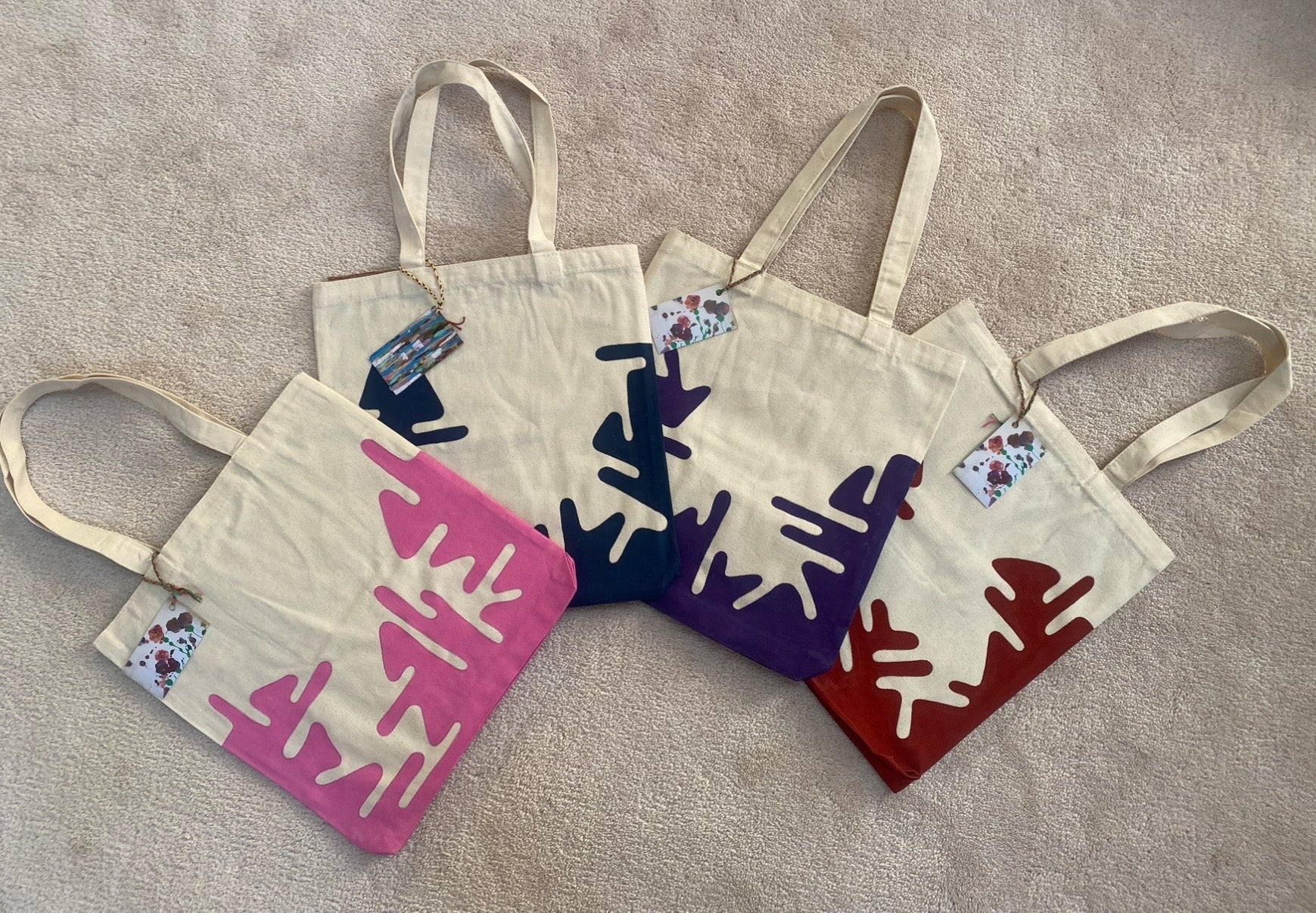 ♡ margin doodle tote ♡